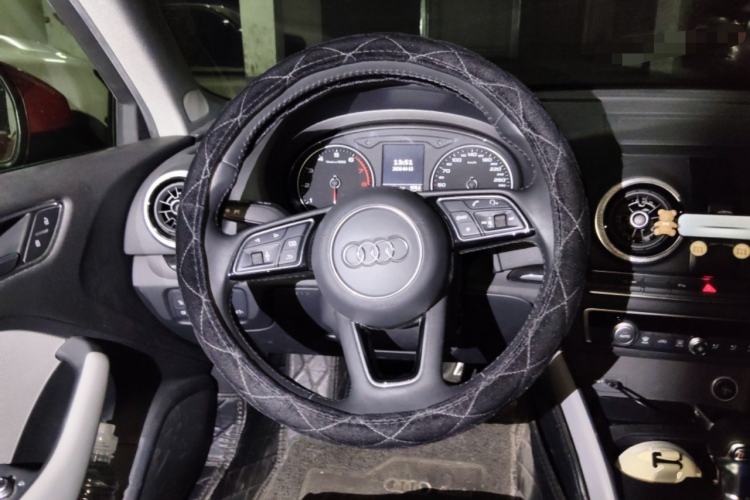 Used Audi A3 2019 Sportback 35 TFSI Fashion Edition China V Steering Wheel