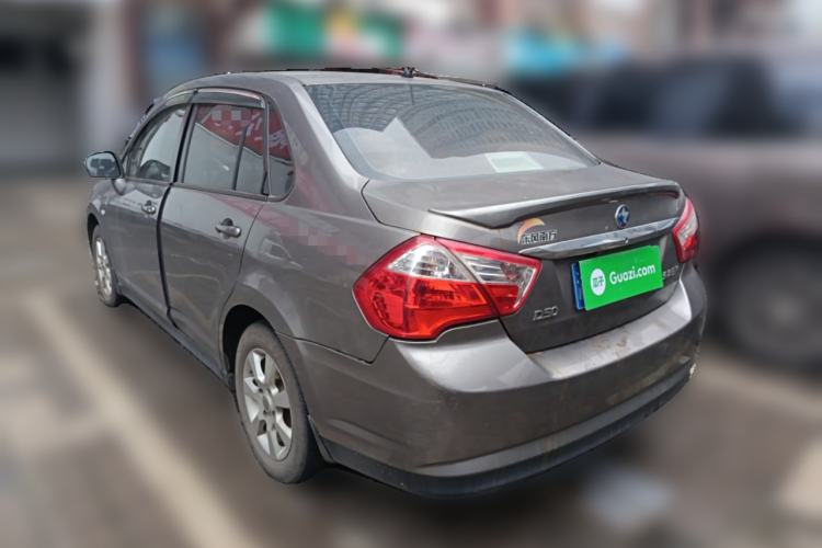 Used Venucia D50 2013 1.6L Manual Fashion Edition Rear Left 45 Deg