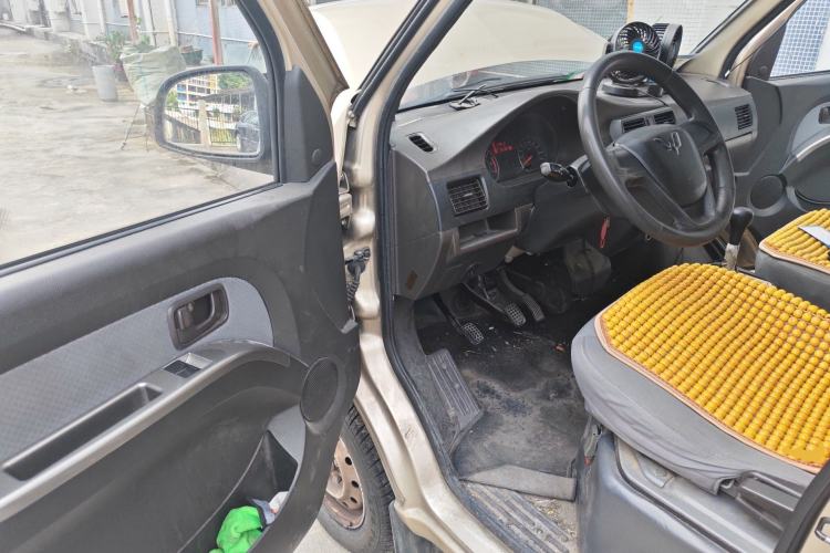 Used Wuling Rongguang 2019 1.5L Extended-Body Van Base Model with 2 Seats Driver Seat