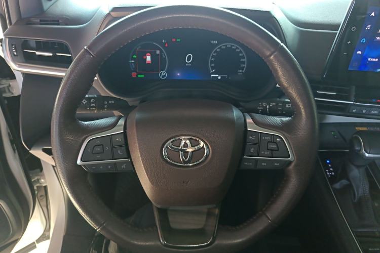 Used Toyota Granvia 2023 2.5L Hybrid Flagship VIP Edition
