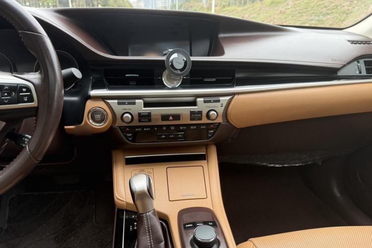 Used Lexus ES 2015 200 Elite Edition