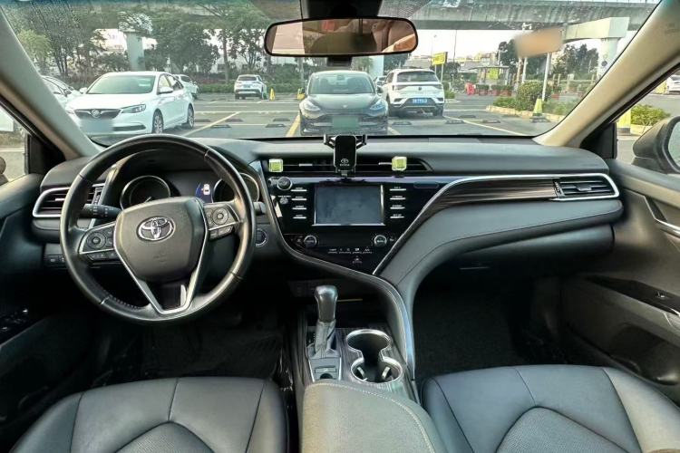 Used Toyota Camry 2018 2.0G Luxury Edition