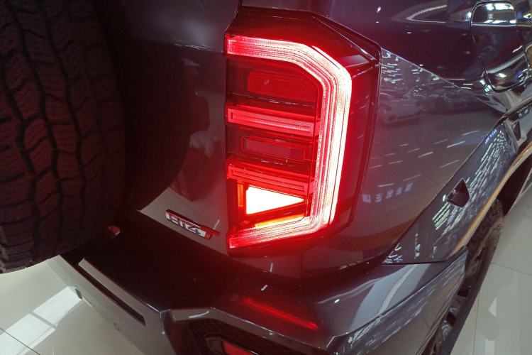 Used Tank 400 New Energy 2026 Model—Hi4-T Smart Enjoyment Version Right Rear Taillight