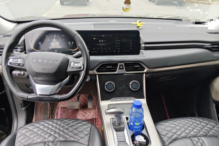 Used EXEED Lingyun 2021 400T Two-Wheel Drive StarRui PRO Edition Center Console