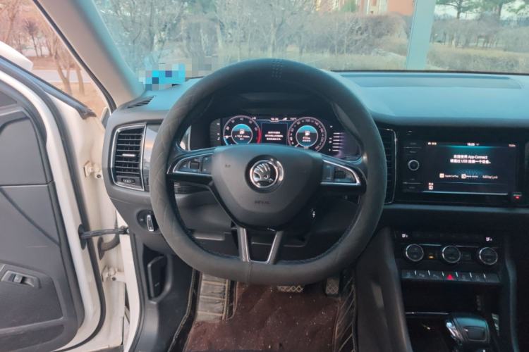Used Skoda Kodiaq GT 2019 TSI330 Two-Wheel-Drive Luxury Edition China V Standard Steering Wheel