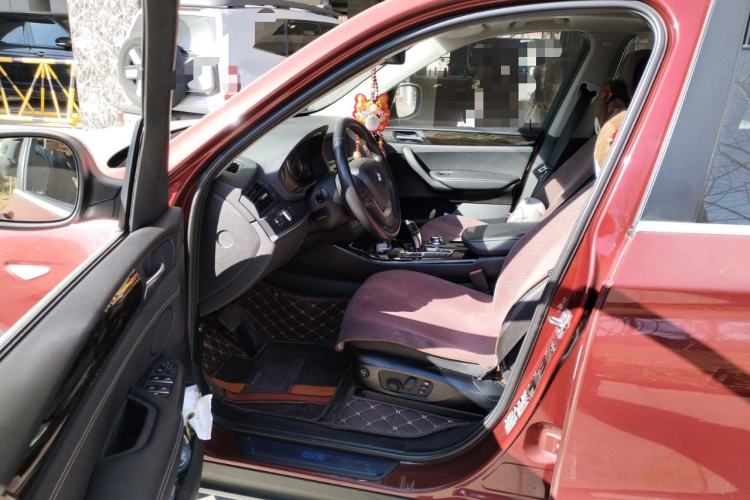 Used BMW X3 2011 xDrive28i Luxury Model