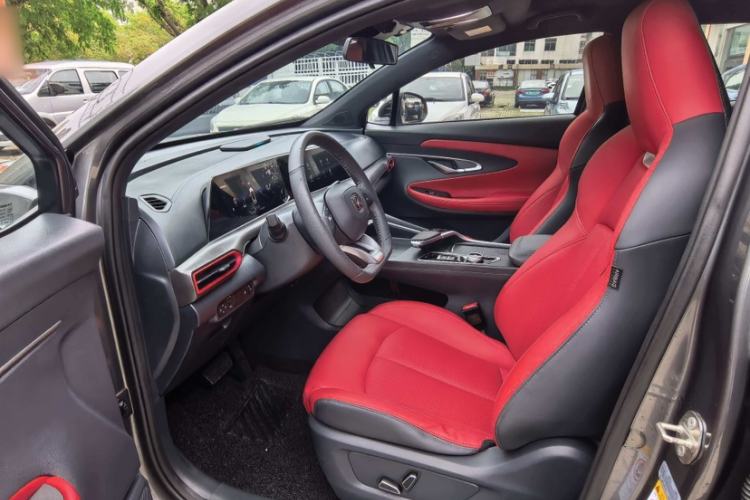 Used CHANGAN UNI-T 2020 1.5T Prestige Version