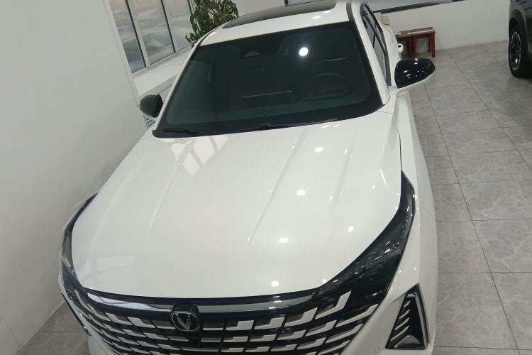 Used CHANGAN UNI-Z New Energy 2024 Blue Whale Smart Electric iDD 125km Beyond Edition Front