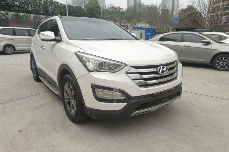 Used Hyundai Santa Fe 2013 2.4L Automatic Two-Wheel Drive Smart Version