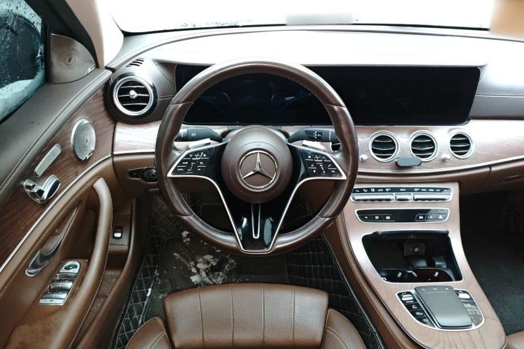 Used Mercedes-Benz E-Class 2022 Updated E 260 L
