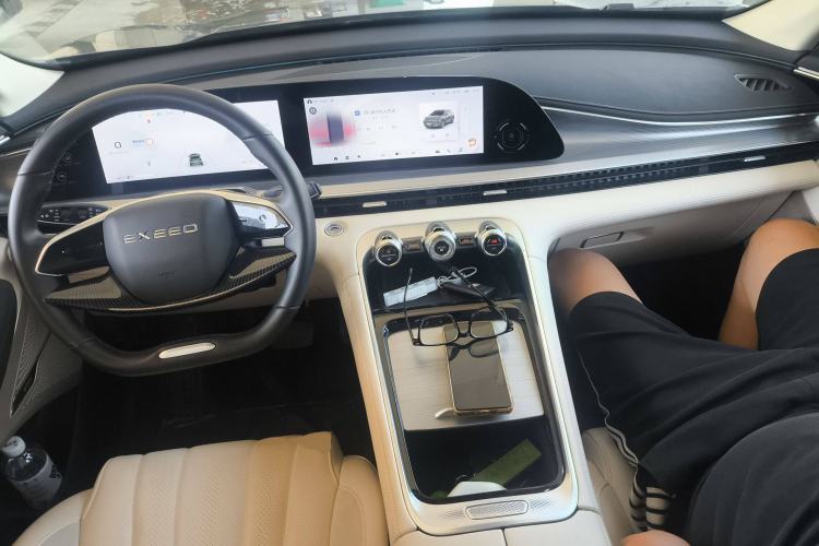 Used EXEED Lingyun 2024 300T Two-Wheel Drive Starlight Edition
