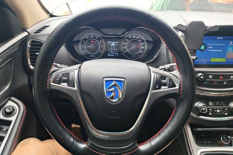 Used Baojun 560 2016 1.8L Manual Luxury Edition