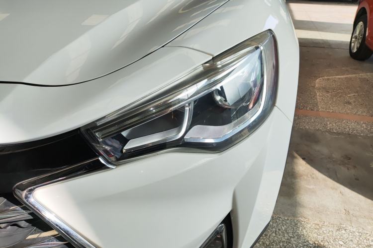 Used JAC Group Refine S7 2017 1.5T Automatic Luxury Model Left Front Headlight