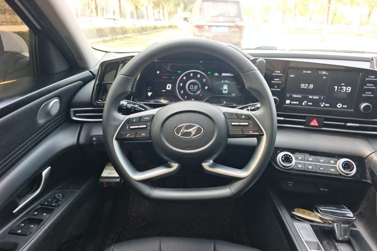 Used Hyundai Elantra 2022 1.5L CVT GLX Elite Edition
