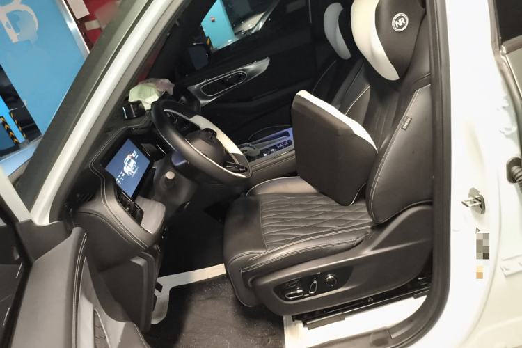 Used GAC Trumpchi GS8 2022 Dual-Engine Series 2.0TM Two-Wheel Drive Prestige Edition (7 Seats)
