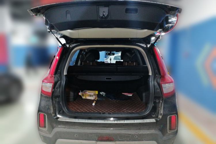 Used Geely Auto Vision X6 2016 1.8L Manual Luxury Model
