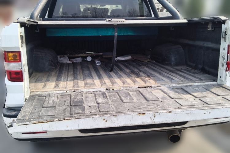 Used Huanghai N3 2017 2.4T Automatic Two-Wheel Drive Sport Edition 4K22D4T