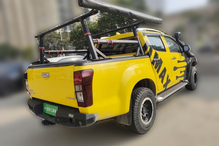 Used Isuzu D-MAX 2019 3.0T Four-Wheel Drive Automatic Ultra-Luxury Version 4JJ1-TC HI
