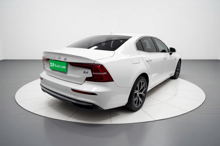 Used Volvo S60 2026 Model B4 Zhiyi Luxury Edition Rear Right 45 Deg