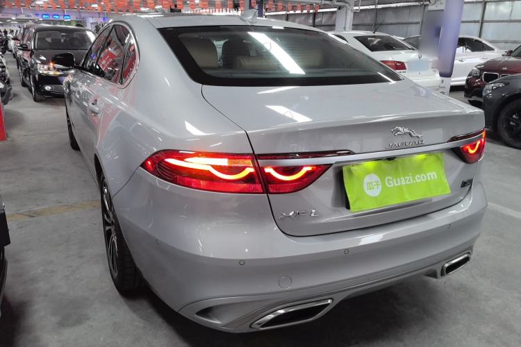 Used Jaguar XFL 2024 2.0T P250 Two-Wheel Drive Prestige Luxury Edition Rear Left 45 Deg