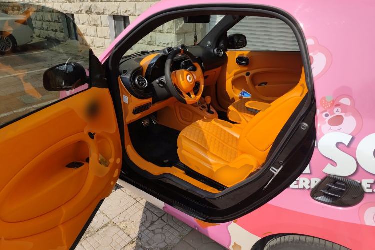 Used smart fortwo 2015 1.0L 52 kW hardtop Dynamic version