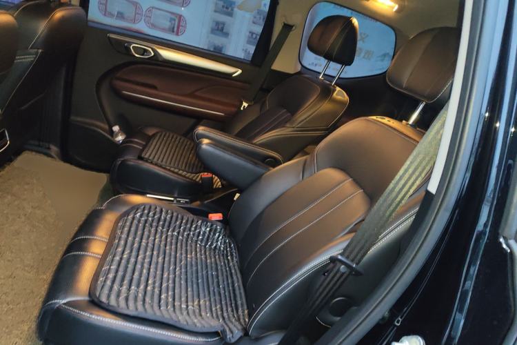 Used GAC Trumpchi M6 2023 PRO 270T DCT Luxury Edition
