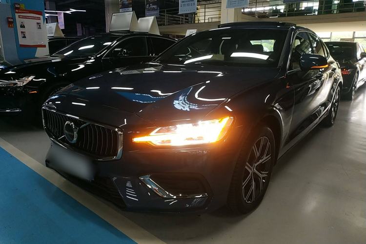 Used Volvo S60 2023 B4 Zhiyi Luxury Edition