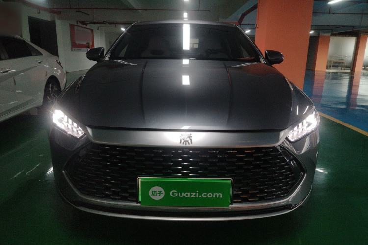 Used BYD Qin PLUS 2023 Champion Edition DM-i 120KM Beyond Model Front