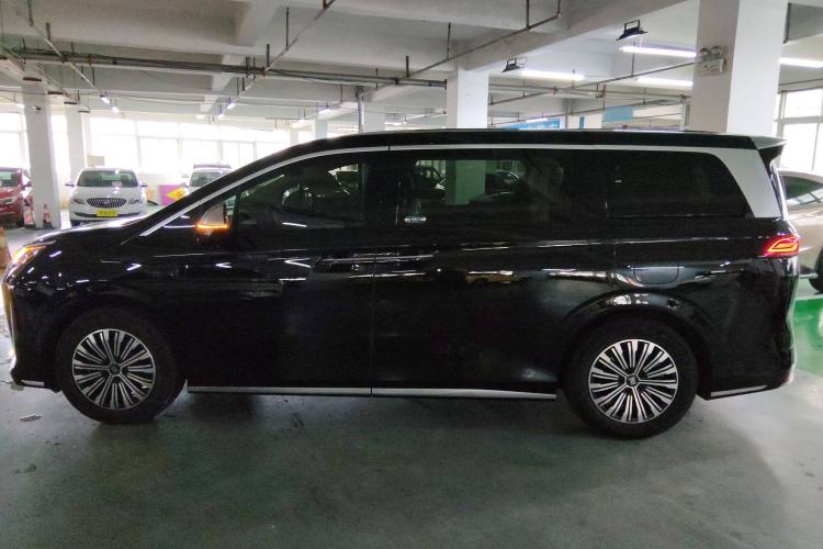 Used BYD Xia 2025 DM-i 1.5T 180km Beyond Edition
