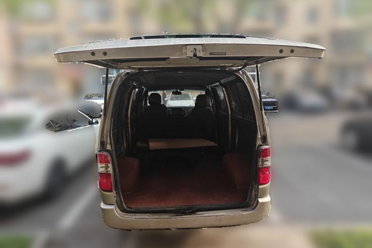 Used Jinbei Hiace King 