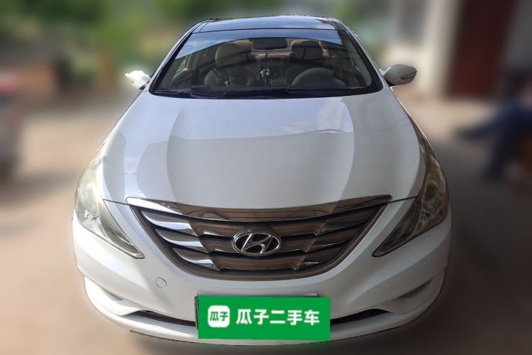 Used Hyundai Sonata 2011 2.0L Automatic Top-Grade Version