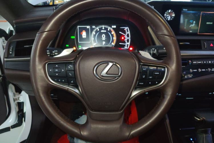 Used Lexus ES 2018 300h Premier Edition China V Standard