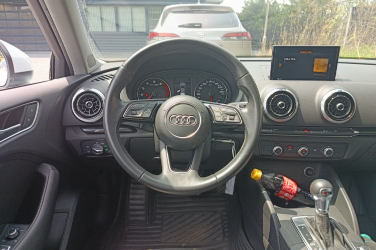 Used Audi A3 2019 Sportback 35 TFSI Fashion Edition China V Steering Wheel