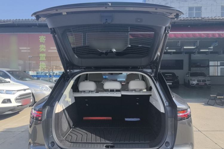 Used VOYAH COURAGE 2025 Model Rear-Drive Qiankun Edition Trunk