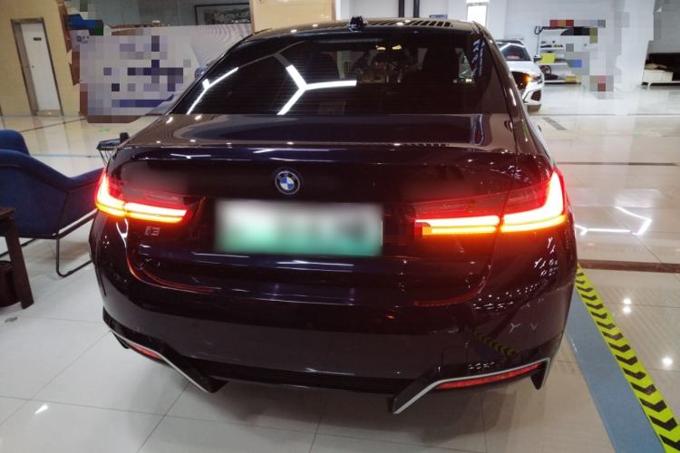 Used BMW i3 2024 eDrive 40 L Midnight Edition
