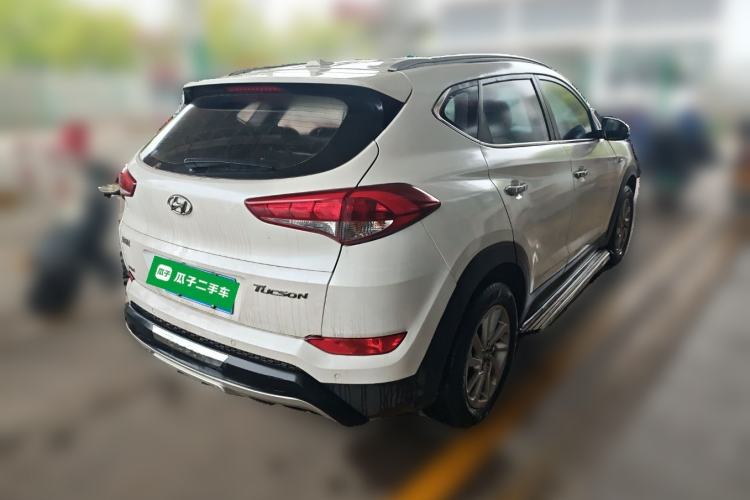 Used Hyundai Tucson 2015 1.6T Dual-Clutch Two-Wheel-Drive Smart Model Rear Right 45 Deg
