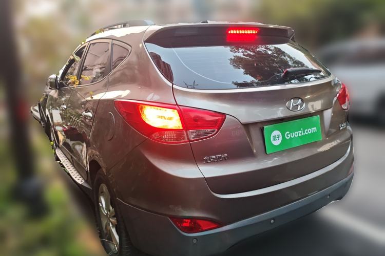 Used Hyundai ix35 2012 2.0L Automatic Two-Wheel Drive Elite Edition GLS
