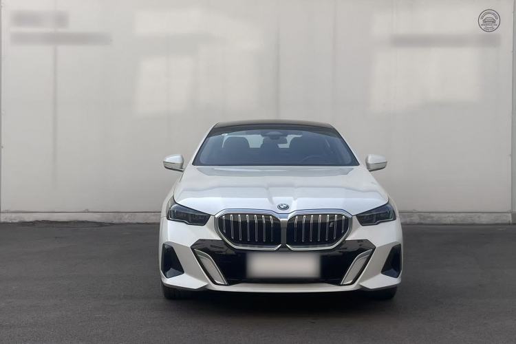 Used BMW i5 2024 eDrive 35L M Sport Package Exterior 1