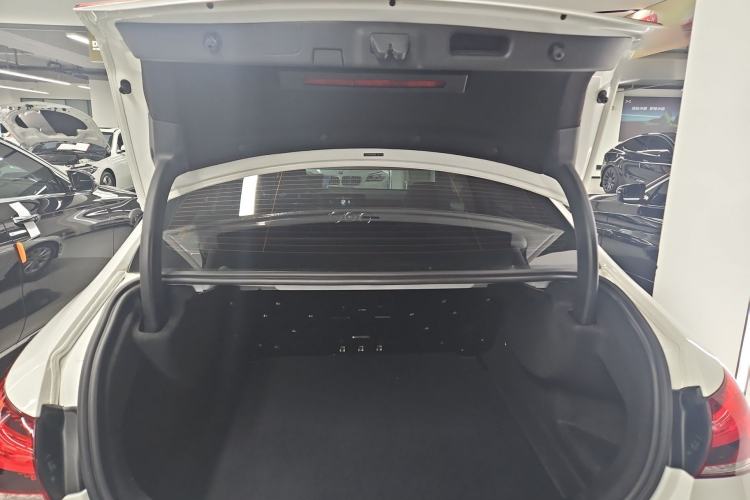 Used Mercedes-Benz A-Class 2021 A 200 L Sport Sedan Fashion Model
