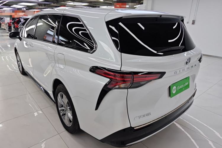 Used Toyota SIENNA 2024 2.5L Hybrid Four-Wheel Drive Prestige Edition Exterior 2