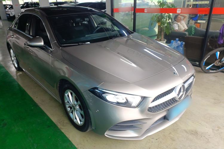 Used Mercedes-Benz A-Class 2021 A 200 L Sport Sedan Fashion Model
