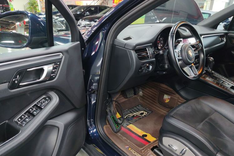 Used Porsche Macan 2018 Macan 2.0T Driver Seat