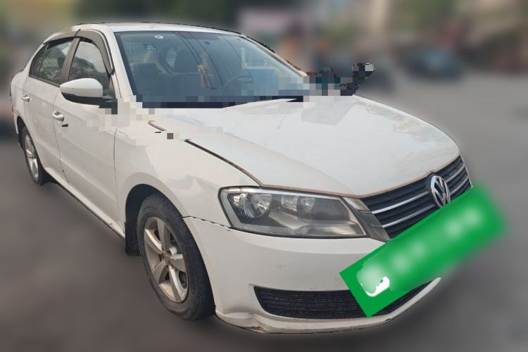 Used Volkswagen Lavida 2015 1.6L Automatic Fashion Edition Front Right 45 Deg