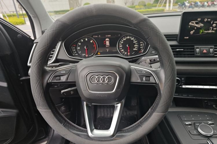 Used Audi Q5L 2018 40 TFSI Prestige Edition China VI Emission Standard
