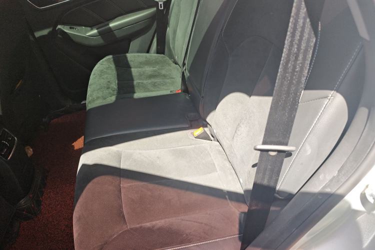 Used Roewe RX5 New Energy 2017 eRX5 50T Hybrid Connected Prestige Flagship Edition Left Rear Seat