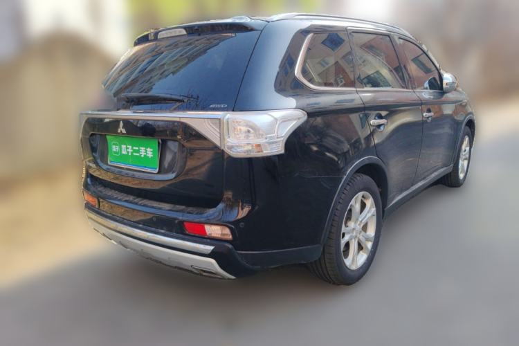 Used Mitsubishi Outlander 2014 2.4L 4x4 Deluxe Value Edition 5 Seats