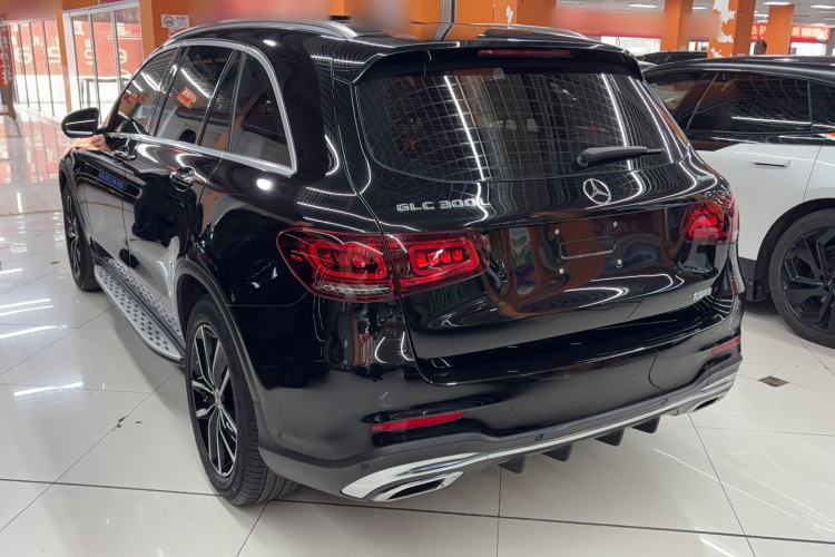 Used Mercedes-Benz GLC 2022 Refreshed GLC 300 L 4MATIC Dynamic Edition Exterior 3
