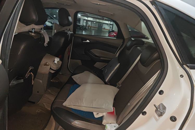 Used Ford Focus 2012 Sedan 1.6L Manual Fashion Edition
