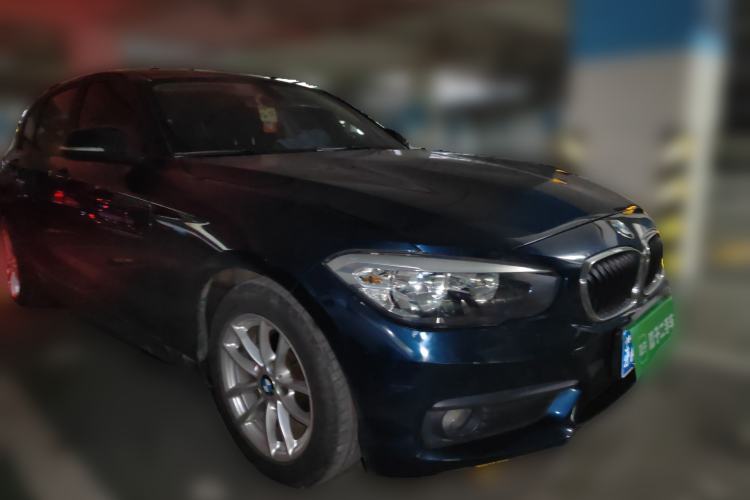 Used BMW 1 Series 2016 118i Leading Model Front Right 45 Deg