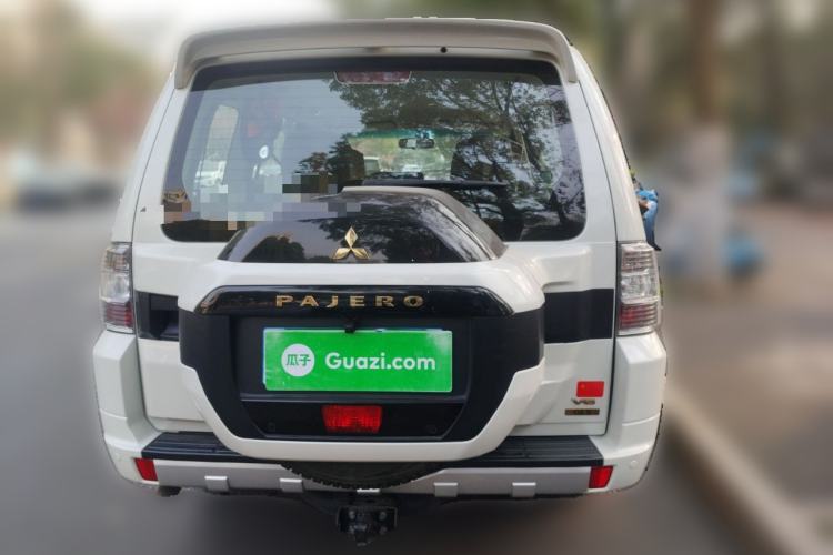 Used Mitsubishi Pajero 2020 3.0L Automatic Standard Edition
